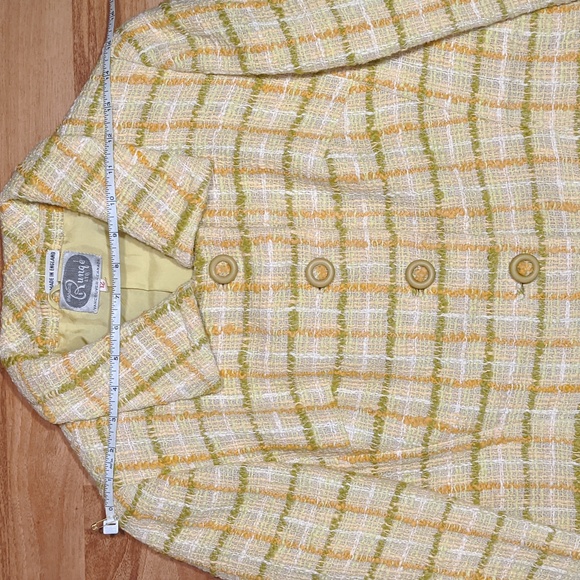 Vintage 60's yellow tweed suit from Silvia Mills in size 12 - Picture 7 of 10